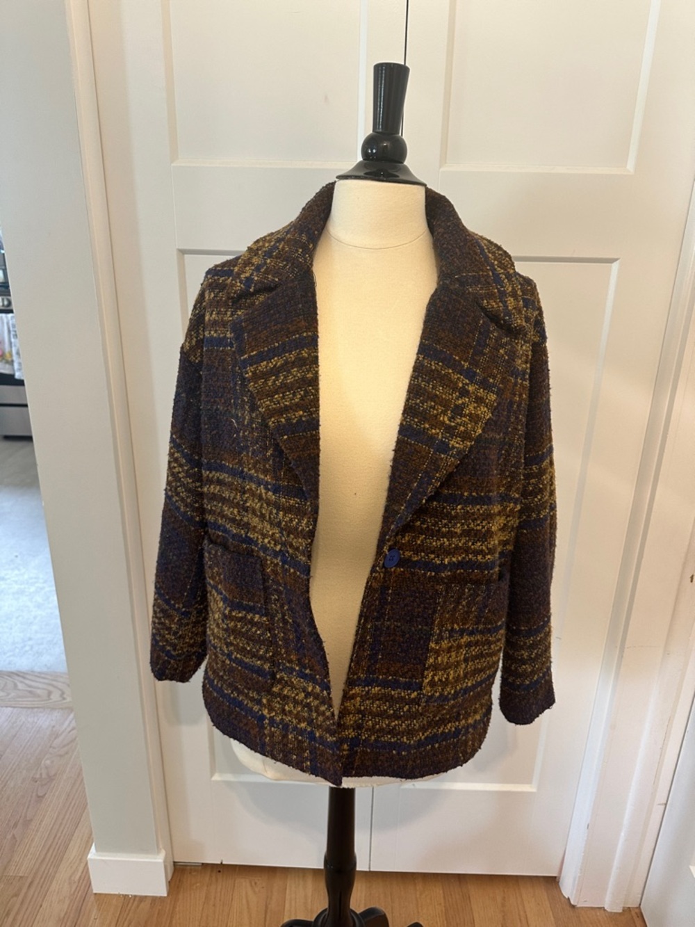 Checked Bouclé Blazer Jacket in Navy & Brown